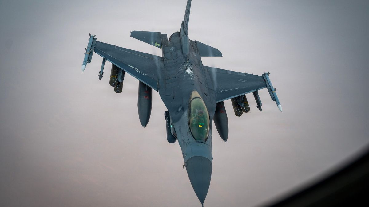 Americký útok na srdce íránské ekonomiky: 50 úderů před vypršením ultimáta